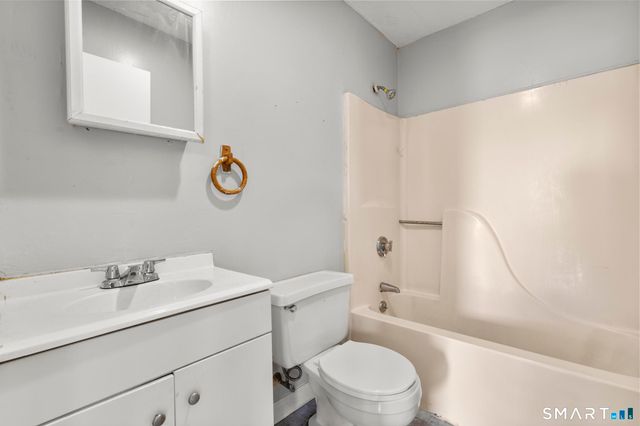 493 Meadow Street, Waterbury, CT 06702