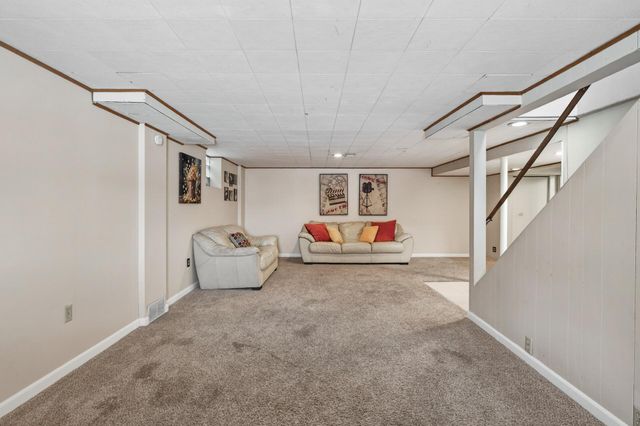 749 8th Avenue S, South Saint Paul, MN 55075