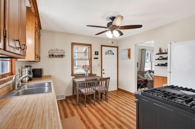 749 8th Avenue S, South Saint Paul, MN 55075