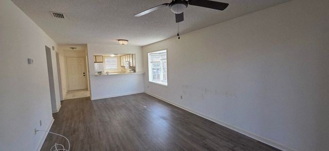 6850 King Arthur Dr Unit 101, Myrtle Beach, SC 29588