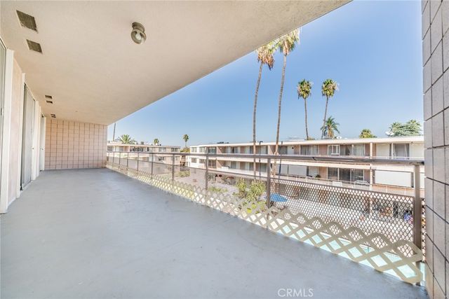 6979 Palm Court 319F, Riverside, CA 92506