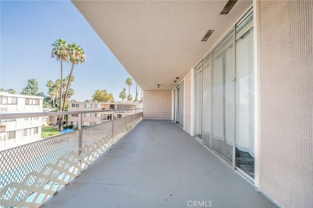 6979 Palm Court 319F, Riverside, CA 92506