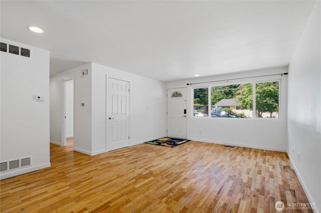 1344 NE 164th Place, Bellevue, WA 98008