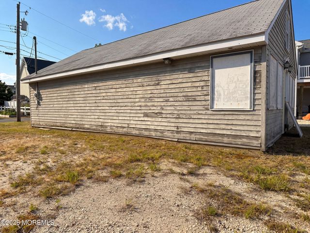 205 Cedar Drive, Bayville, NJ 08721