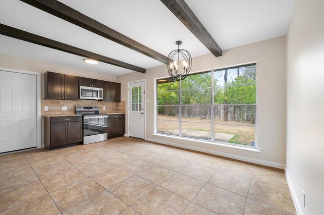 802 Riddlewood DR, Austin, TX 78753