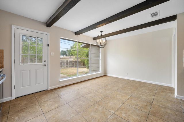 802 Riddlewood DR, Austin, TX 78753