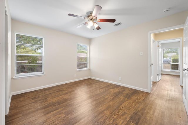 802 Riddlewood DR, Austin, TX 78753