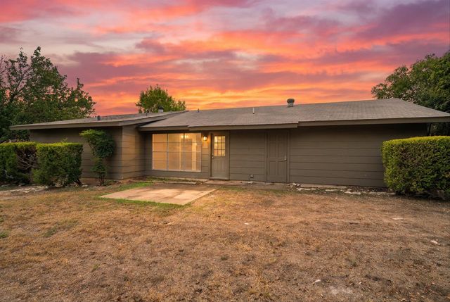 802 Riddlewood DR, Austin, TX 78753