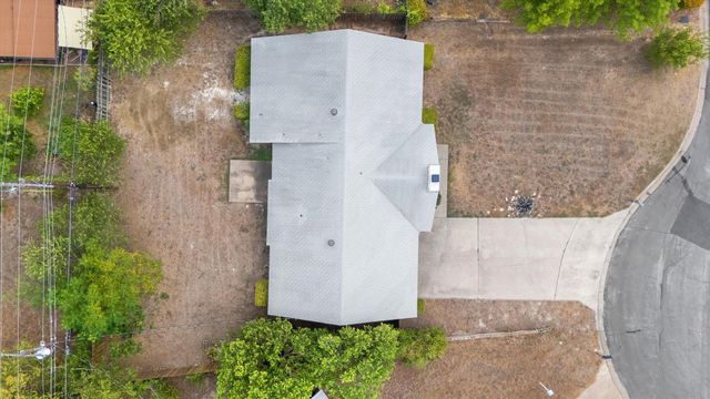 802 Riddlewood DR, Austin, TX 78753