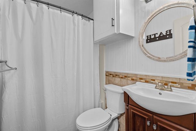 3813 E Hwy 43, Henderson, TX 75652