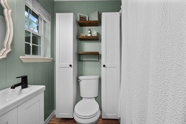 3813 E Hwy 43, Henderson, TX 75652