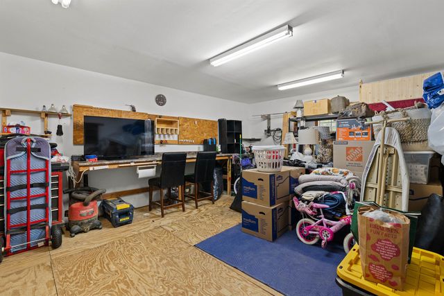 3813 E Hwy 43, Henderson, TX 75652