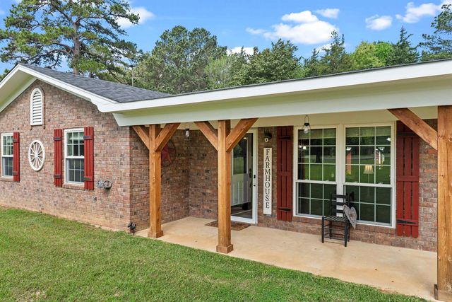 3813 E Hwy 43, Henderson, TX 75652