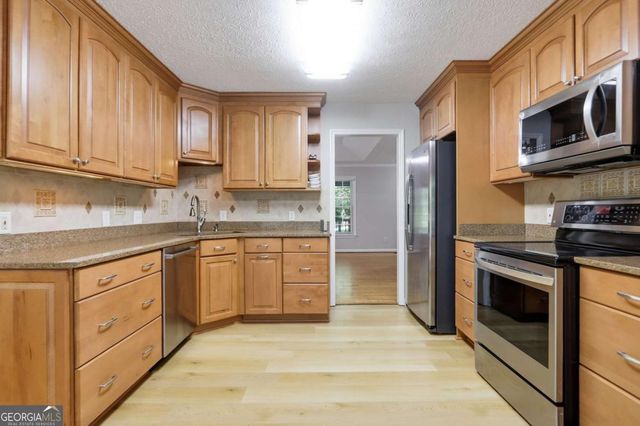 79 Picketts Mill Run, Acworth, GA 30101