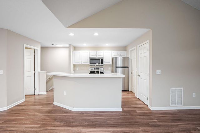 5027 Stratford Pine Lane, Dublin, OH 43016