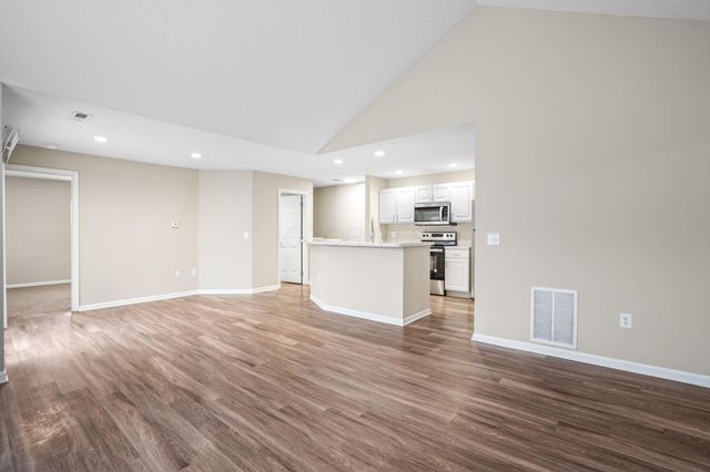 5027 Stratford Pine Lane, Dublin, OH 43016