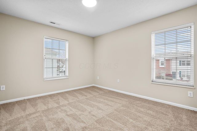 5027 Stratford Pine Lane, Dublin, OH 43016