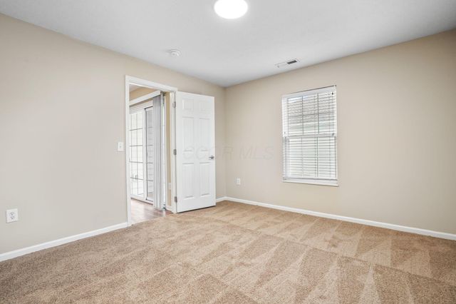 5027 Stratford Pine Lane, Dublin, OH 43016