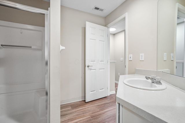 5027 Stratford Pine Lane, Dublin, OH 43016