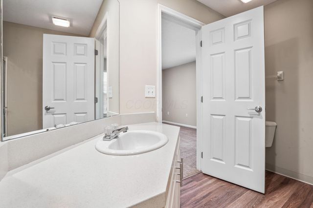 5027 Stratford Pine Lane, Dublin, OH 43016