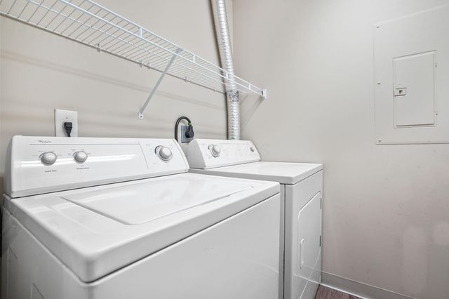 5027 Stratford Pine Lane, Dublin, OH 43016