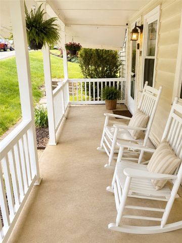 9155 Maple St, Plum Boro, PA 15239