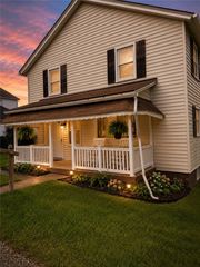9155 Maple St, Plum Boro, PA 15239