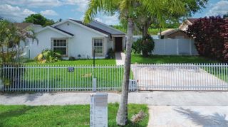 12618 SW 211th Ter, Miami, FL 33177