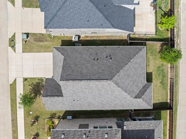 448 Windy Knoll Road, Fort Worth, TX 76028