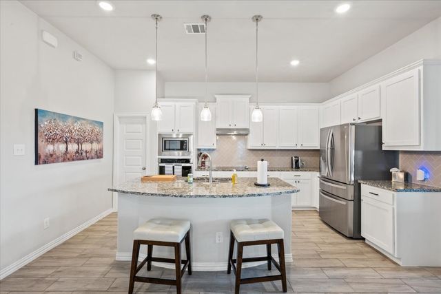 448 Windy Knoll Road, Fort Worth, TX 76028