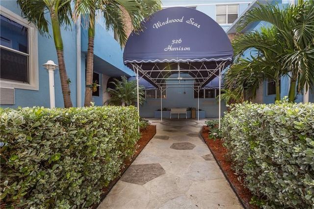 326 Harrison Street 302a, Hollywood, FL 33019