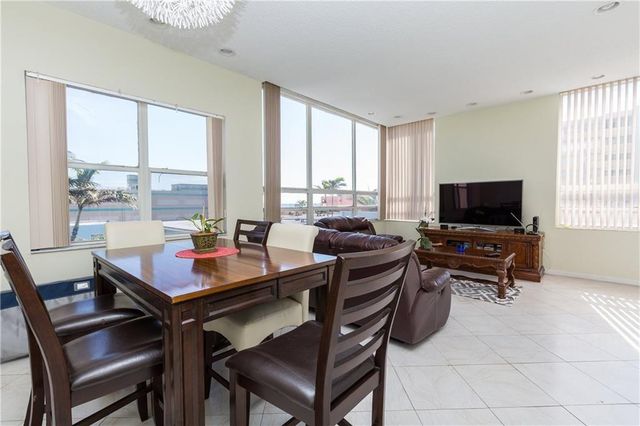 326 Harrison Street 302a, Hollywood, FL 33019