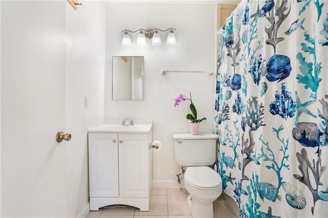 326 Harrison Street 302a, Hollywood, FL 33019