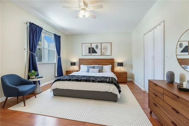 326 Harrison Street 302a, Hollywood, FL 33019