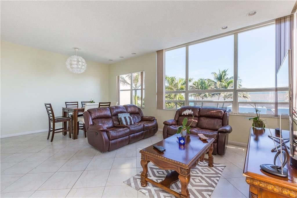 326 Harrison Street 302a, Hollywood, FL 33019