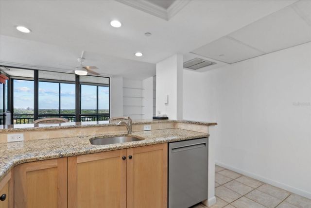 627 ALHAMBRA ROAD 801, Venice, FL 34285