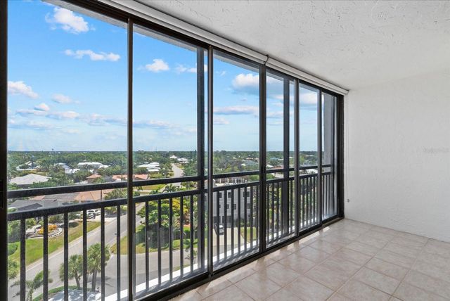 627 ALHAMBRA ROAD 801, Venice, FL 34285