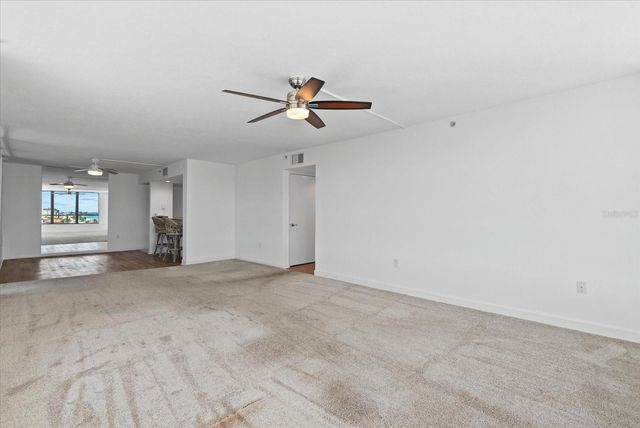 627 ALHAMBRA ROAD 801, Venice, FL 34285