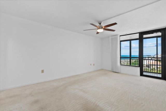 627 ALHAMBRA ROAD 801, Venice, FL 34285