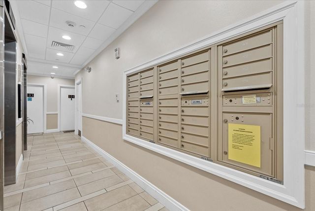 627 ALHAMBRA ROAD 801, Venice, FL 34285