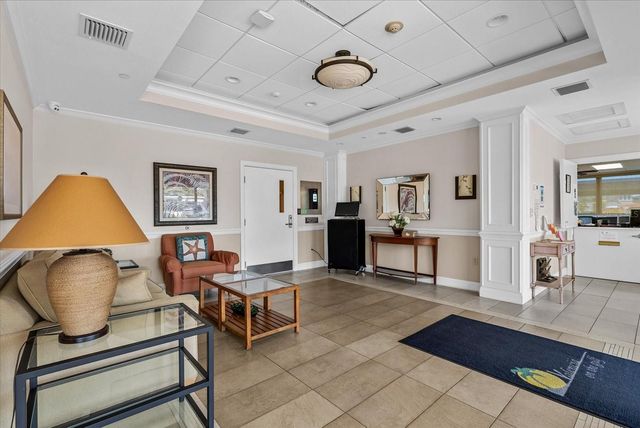 627 ALHAMBRA ROAD 801, Venice, FL 34285