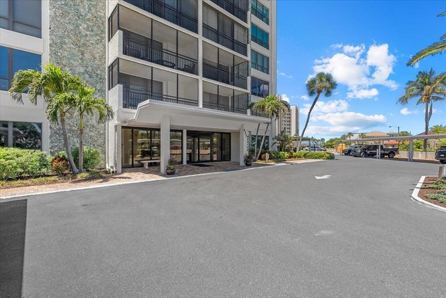 627 ALHAMBRA ROAD 801, Venice, FL 34285