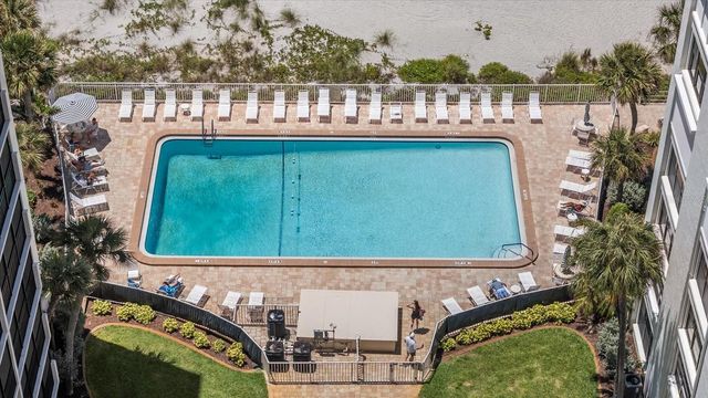 627 ALHAMBRA ROAD 801, Venice, FL 34285