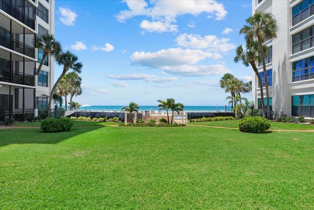 627 ALHAMBRA ROAD 801, Venice, FL 34285