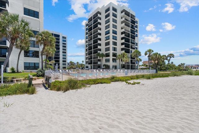 627 ALHAMBRA ROAD 801, Venice, FL 34285