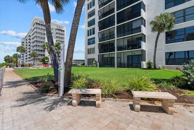 627 ALHAMBRA ROAD 801, Venice, FL 34285