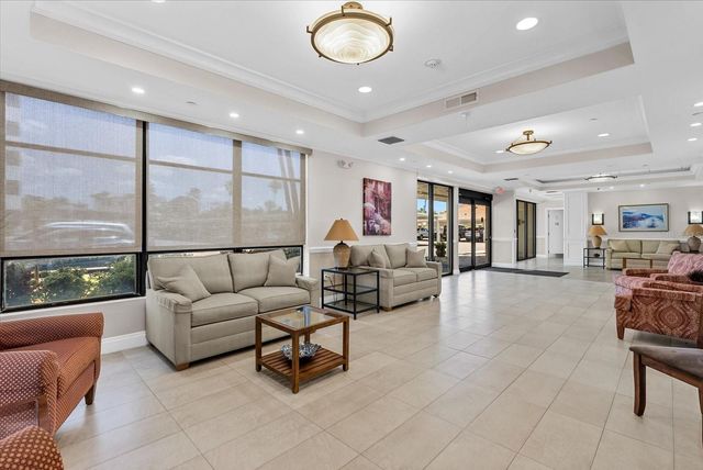 627 ALHAMBRA ROAD 801, Venice, FL 34285