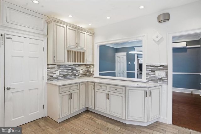 417 W GRANGE AVE, Philadelphia, PA 19120