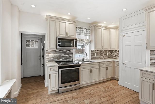 417 W GRANGE AVE, Philadelphia, PA 19120