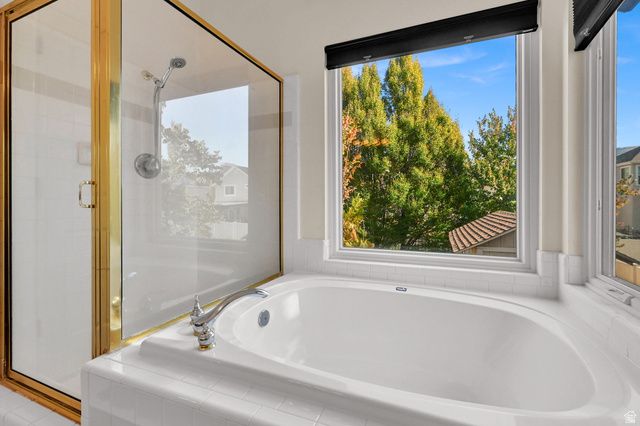 1552 N 200 W, Bountiful, UT 84010